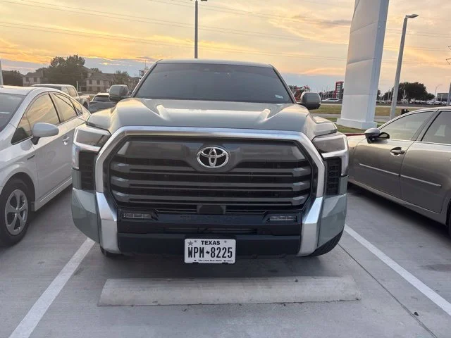 Used 2026  Toyota Limited image 5