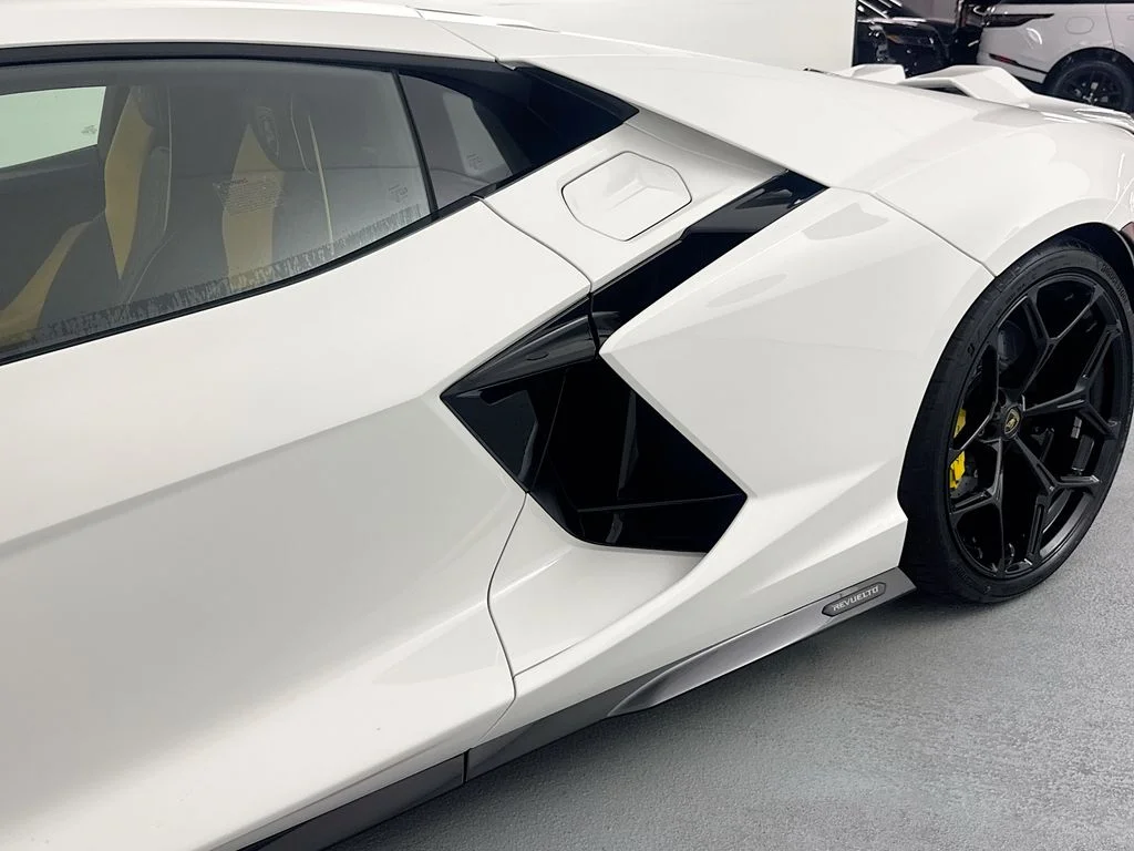 New 2026  Lamborghini Base image 25