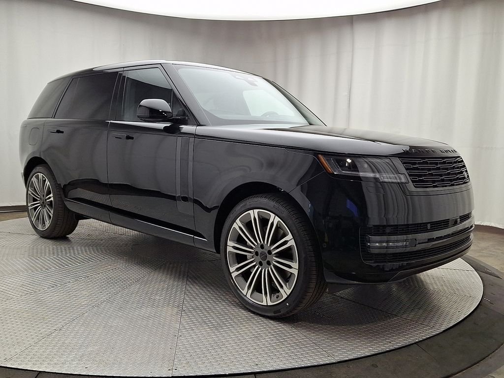 New 2026 Santorini Black Land Rover SE image 2