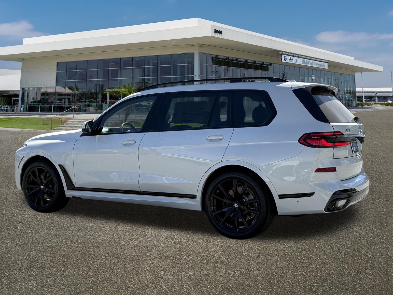 New 2027 Mineral White Metallic BMW xDrive40i image 8