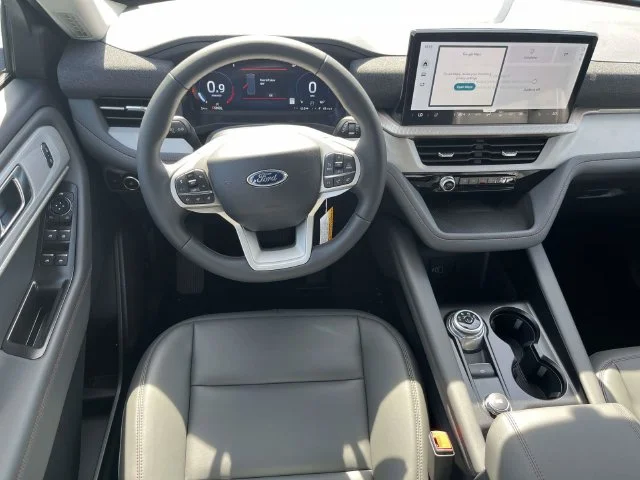 New 2026 Vapor Blue Metallic Ford Active image 13