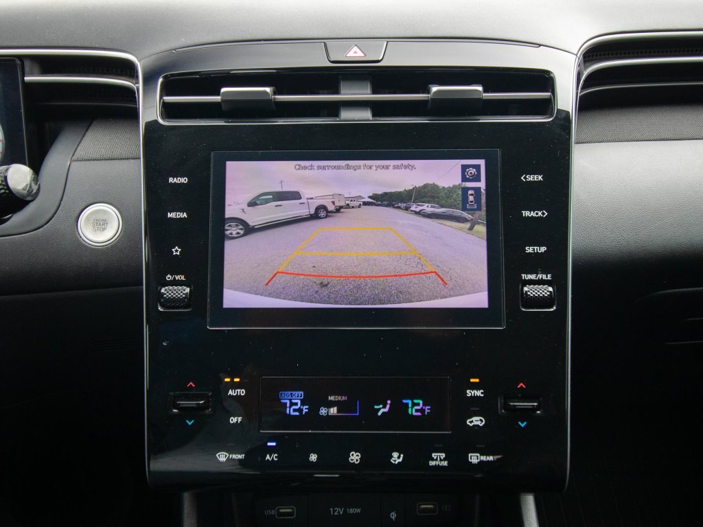Used 2023 White Hyundai SEL image 27