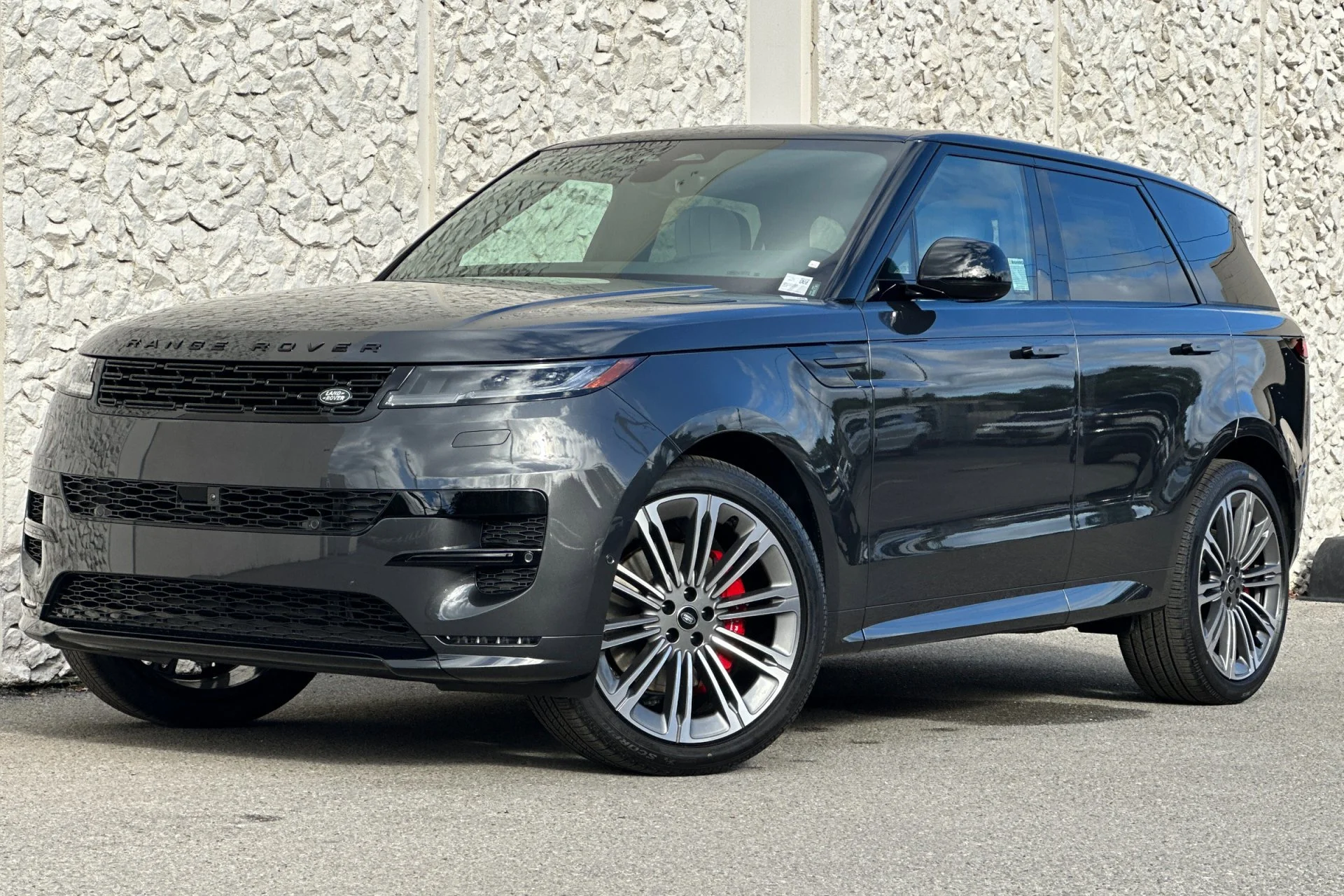 2025 Land Rover Range Rover Sport P400 MHEV Dynamic SE's photo