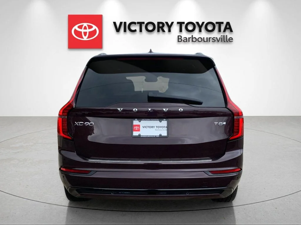 Used 2026 Red Volvo T8 Ultra image 4