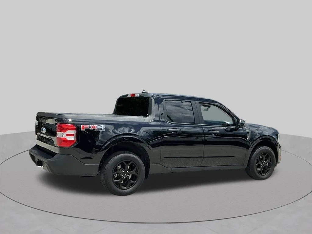 Used 2024 Black Ford XLT image 14