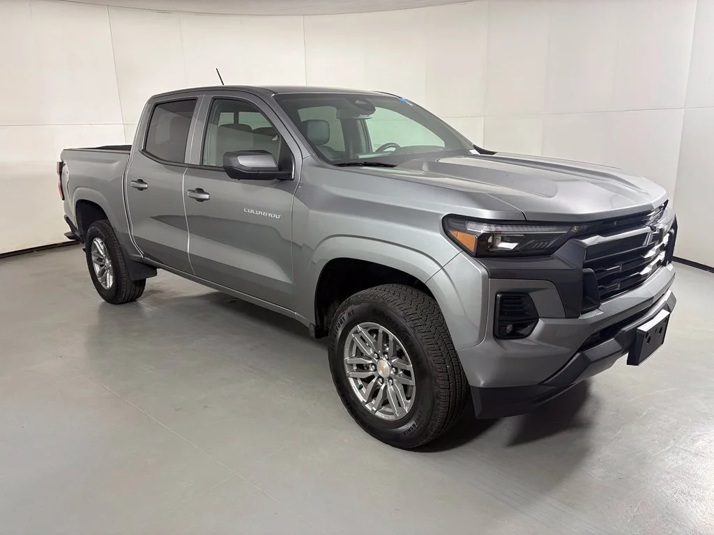 Used 2025 Sterling Gray Metallic Chevrolet WT/LT image 2