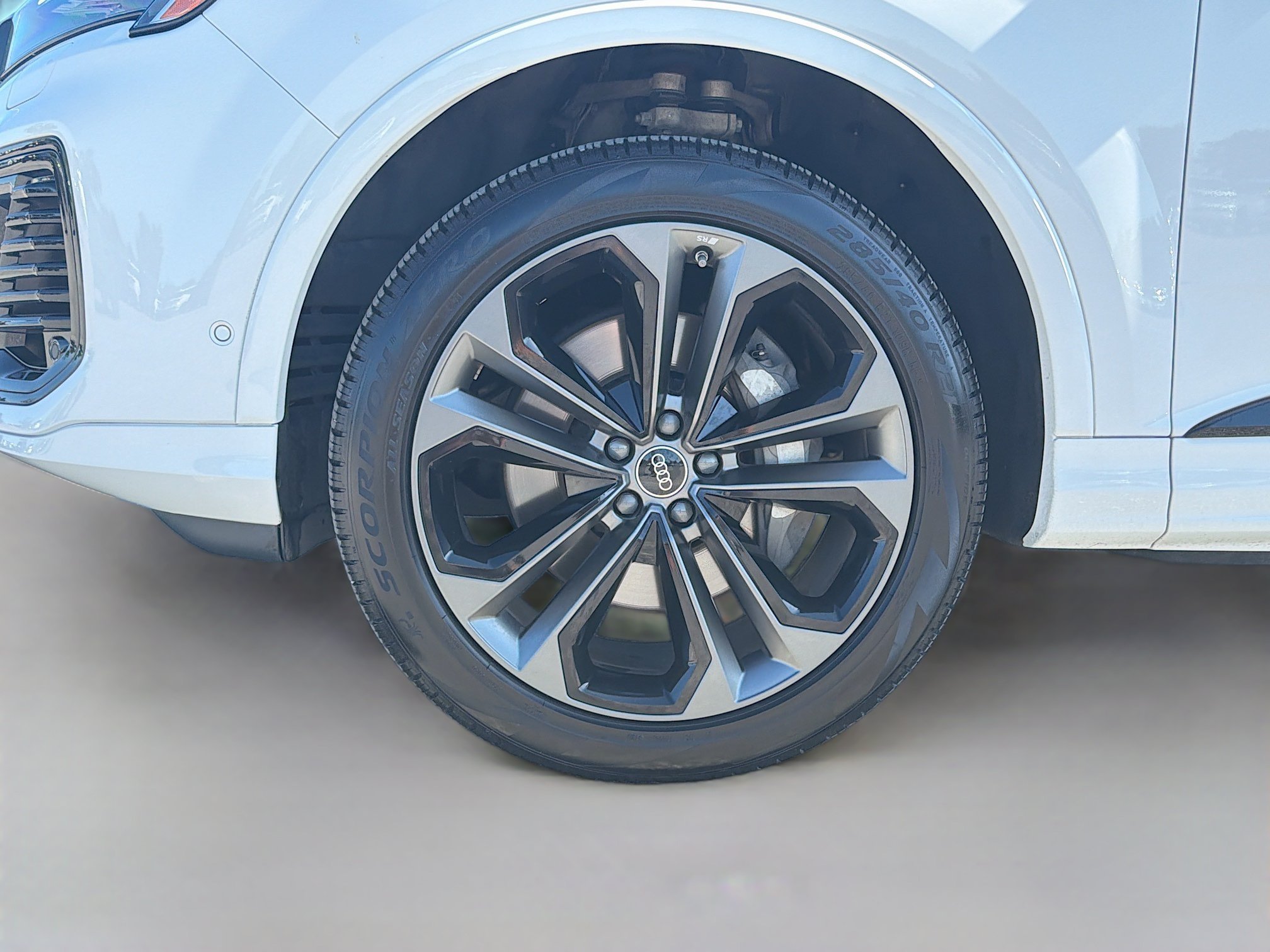 Used 2025 Carrara White Audi Premium Plus image 43