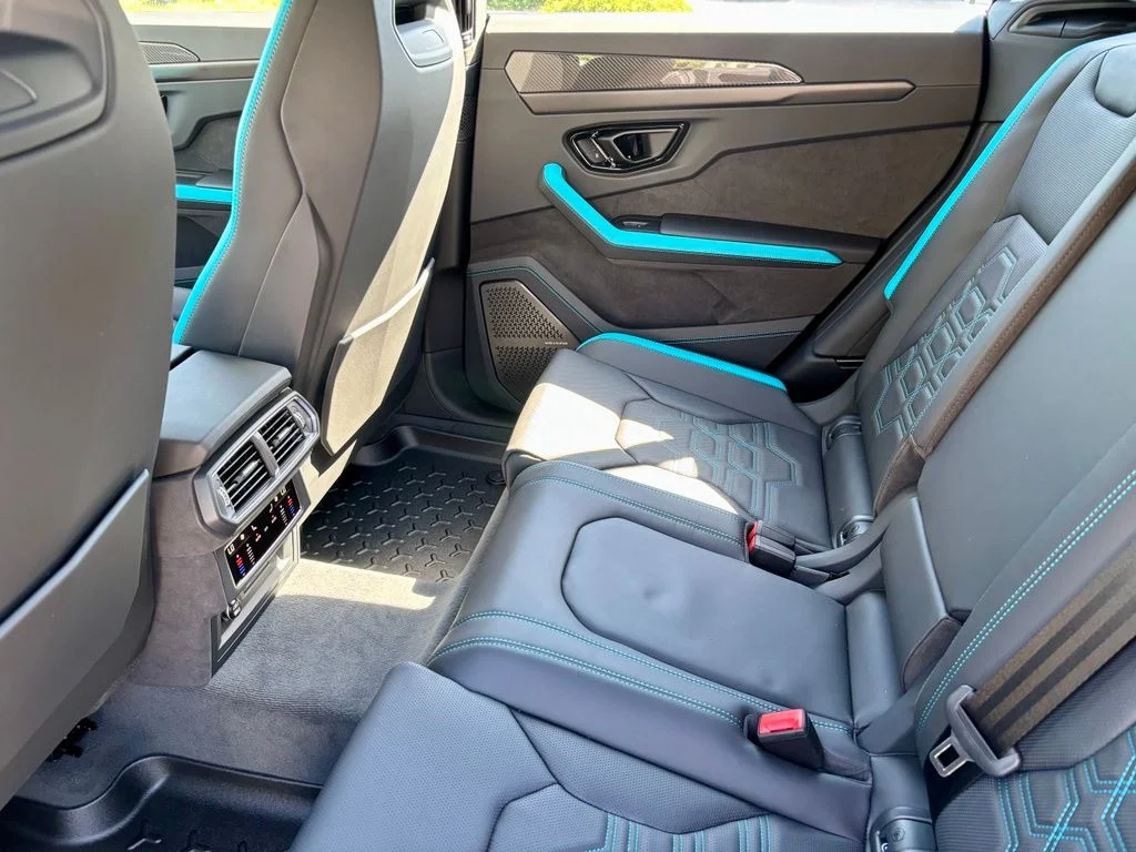 New 2026 Blue Lamborghini SE image 17