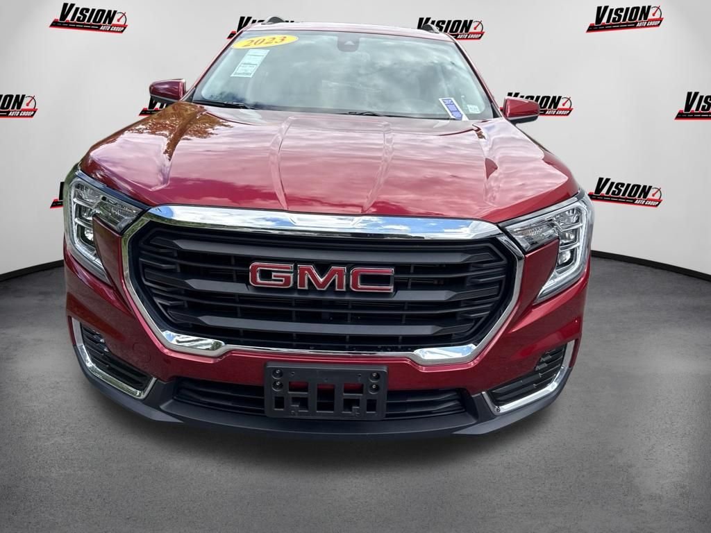 Used 2023 Red GMC SLE image 2
