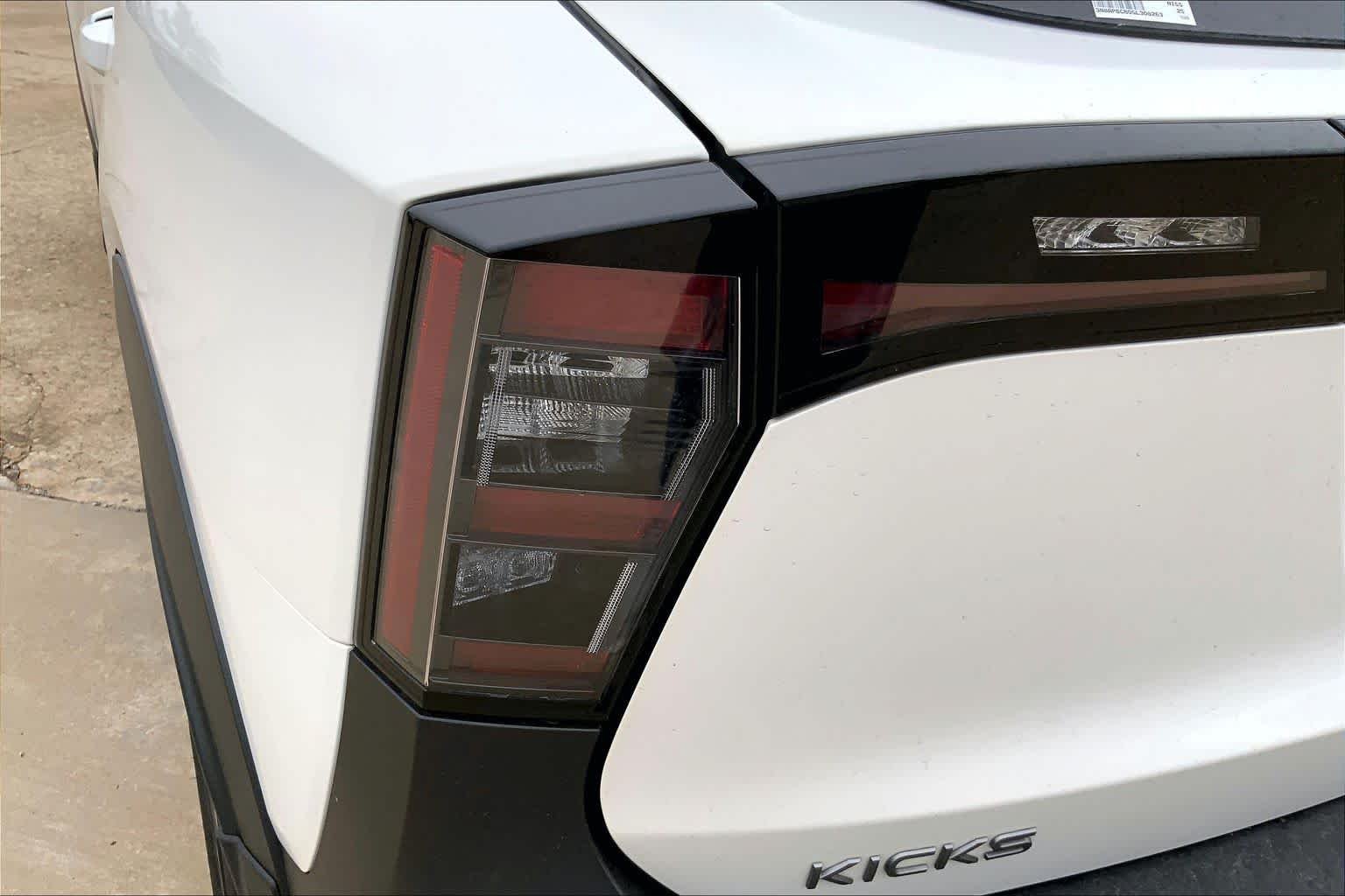 Used 2025 Aspen White Tricoat Nissan SV image 55