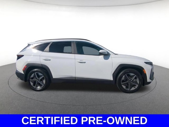 Certified Used 2025 White Hyundai SEL Convenience image 9