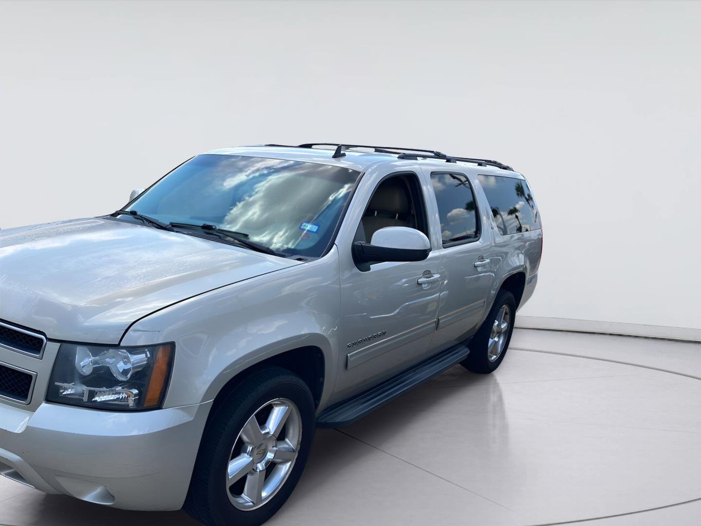 Used 2013 Champagne Silver Metallic Chevrolet LT image 1