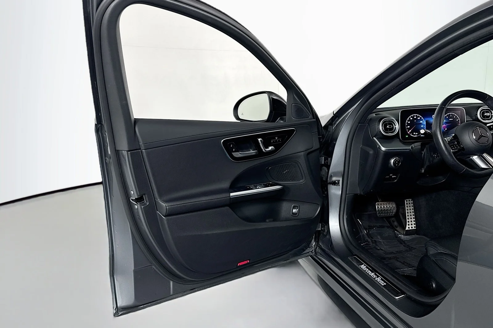 Used 2023 Selenite Grey Metallic Mercedes-Benz C 300 image 20