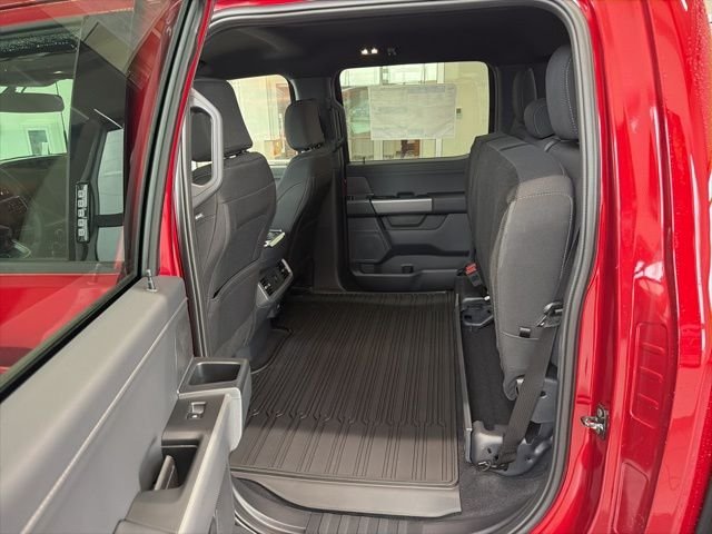 New 2026 Ruby Red Metallic Tinted Clearcoat Ford XLT image 61