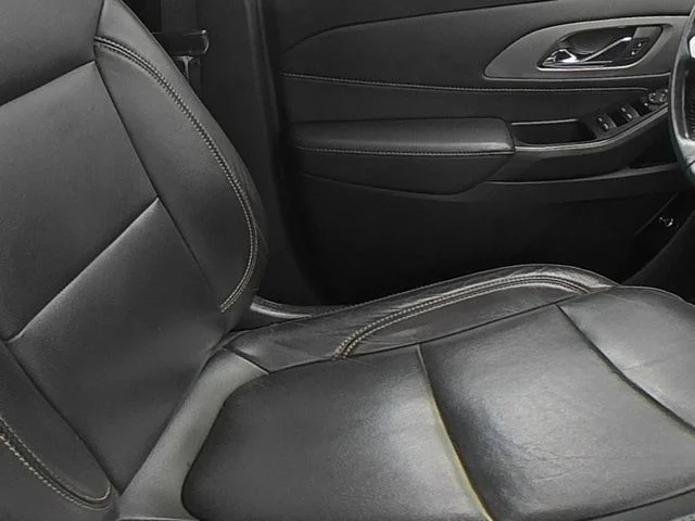 Used 2020 Gray Chevrolet RS image 37