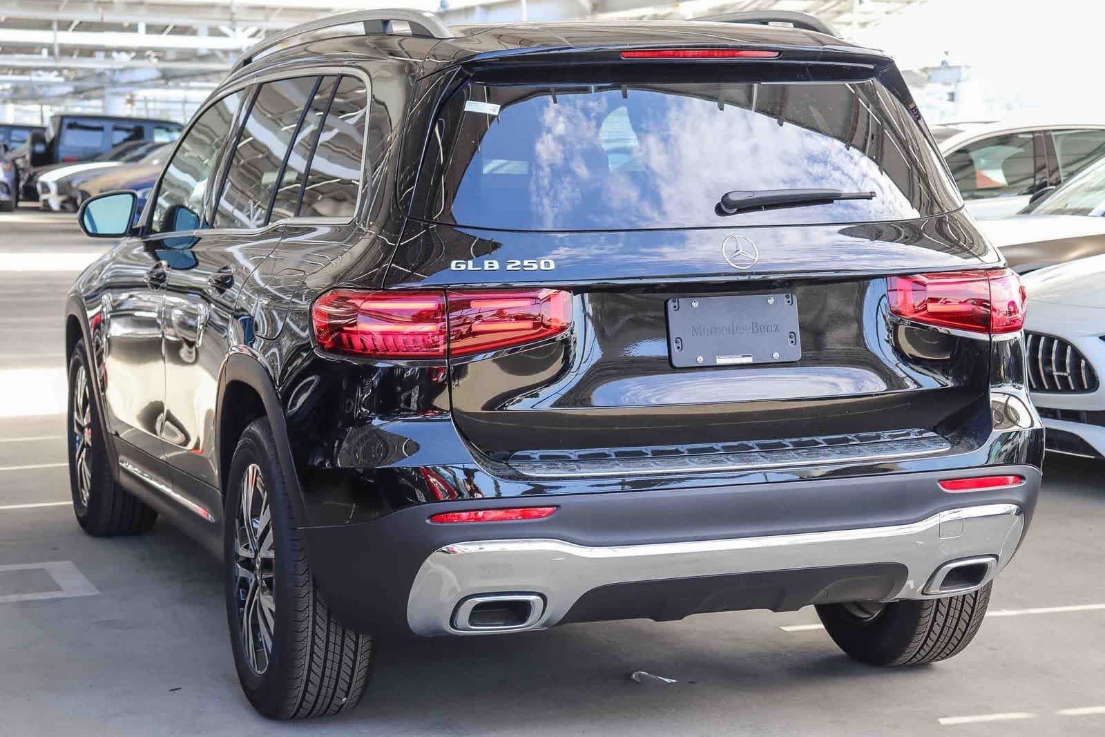 New 2026 Night Black Mercedes-Benz GLB 250 image 2