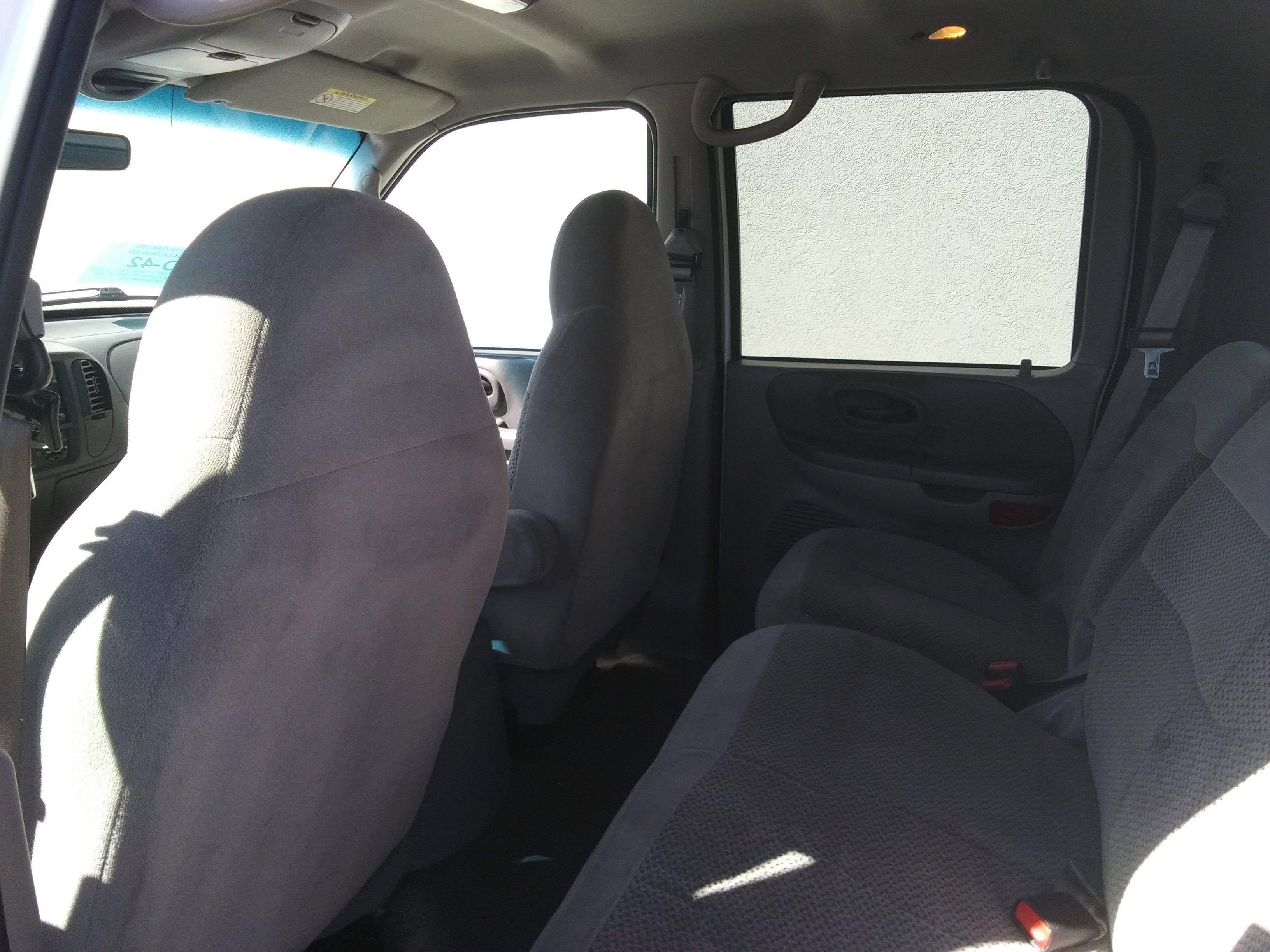 Used 2001 Silver Ford  image 8