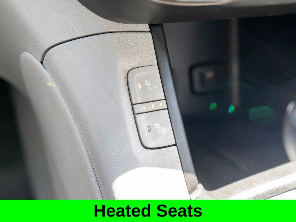 Used 2018 Silver GMC SLE-2 image 26