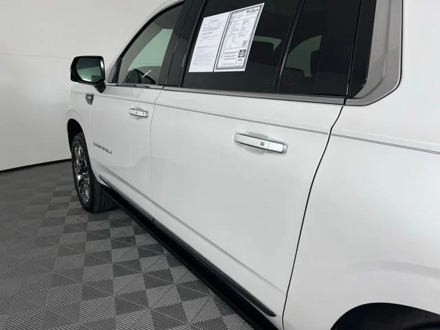 Used 2023 White GMC Denali Ultimate image 10