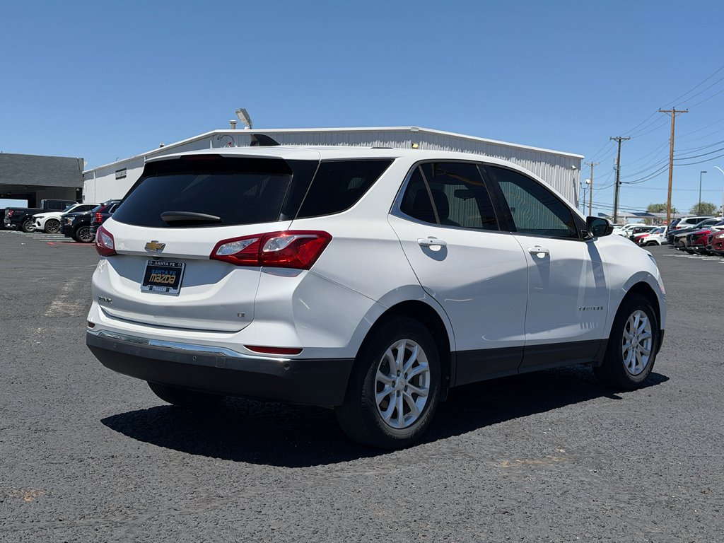 Used 2018 Iridescent Pearl Tricoat Chevrolet LT image 4