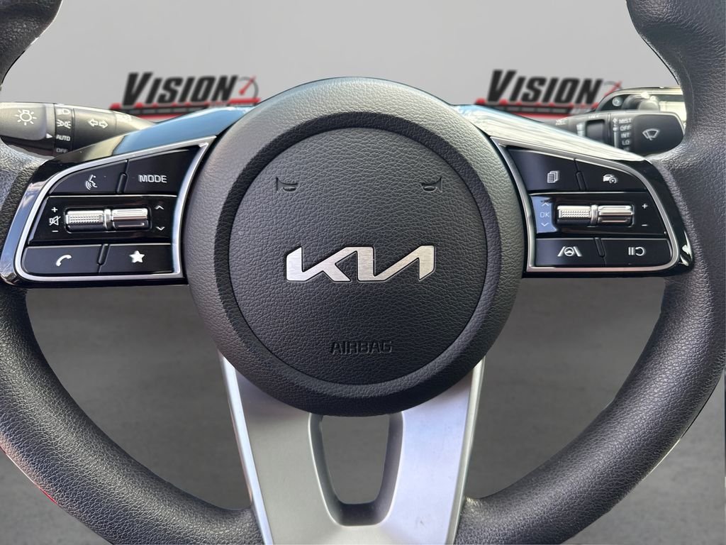 Used 2023 Red Kia LXS image 26