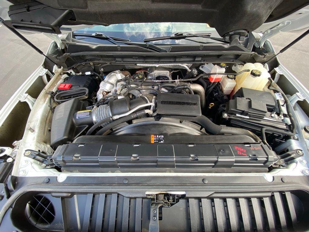 Used 2024 Summit White GMC Denali image 23
