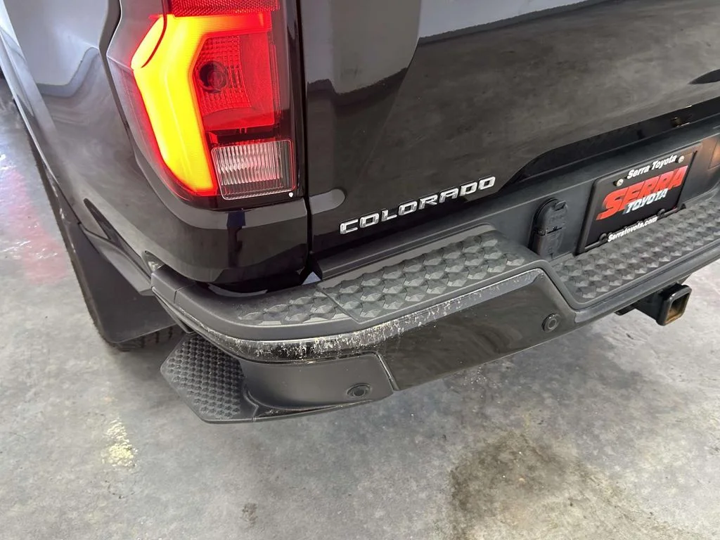 Used 2025 Black Chevrolet Z71 image 10