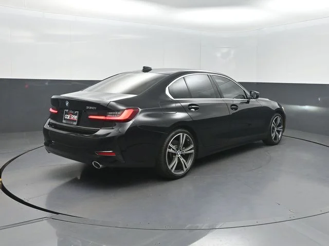 Used 2022 Black BMW 330i image 26