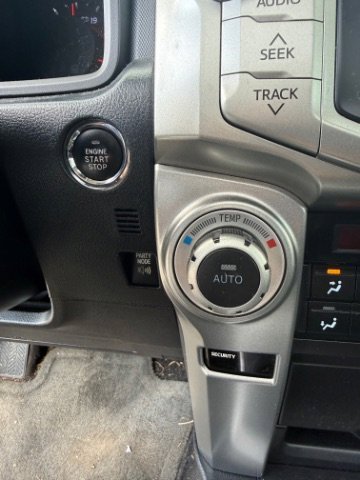 Used 2013 Blue Toyota SR5  Limited image 18