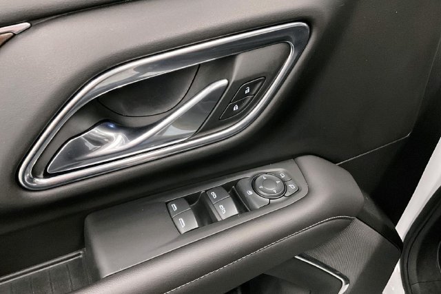 Used 2022 Summit White GMC SLE image 37