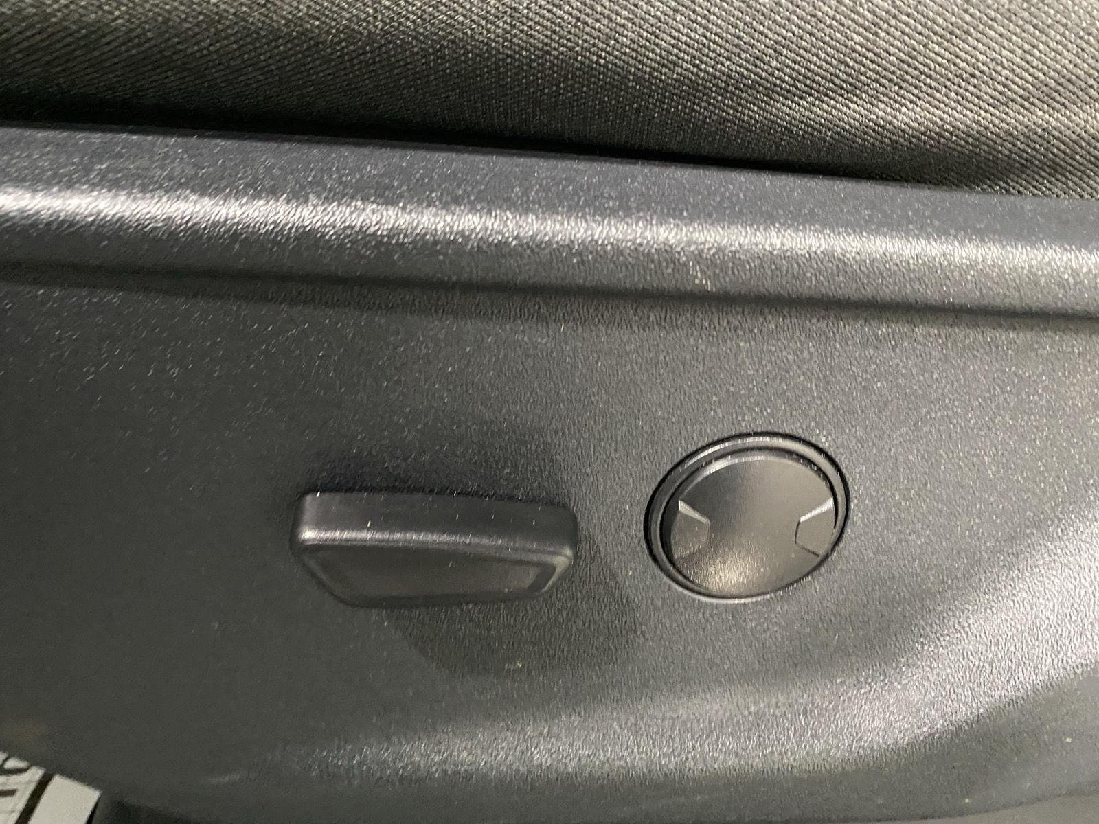 Used 2025 Agate Black Ford XLT image 21