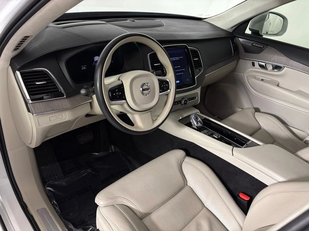 Used 2023 Crystal White Volvo Ultimate image 16