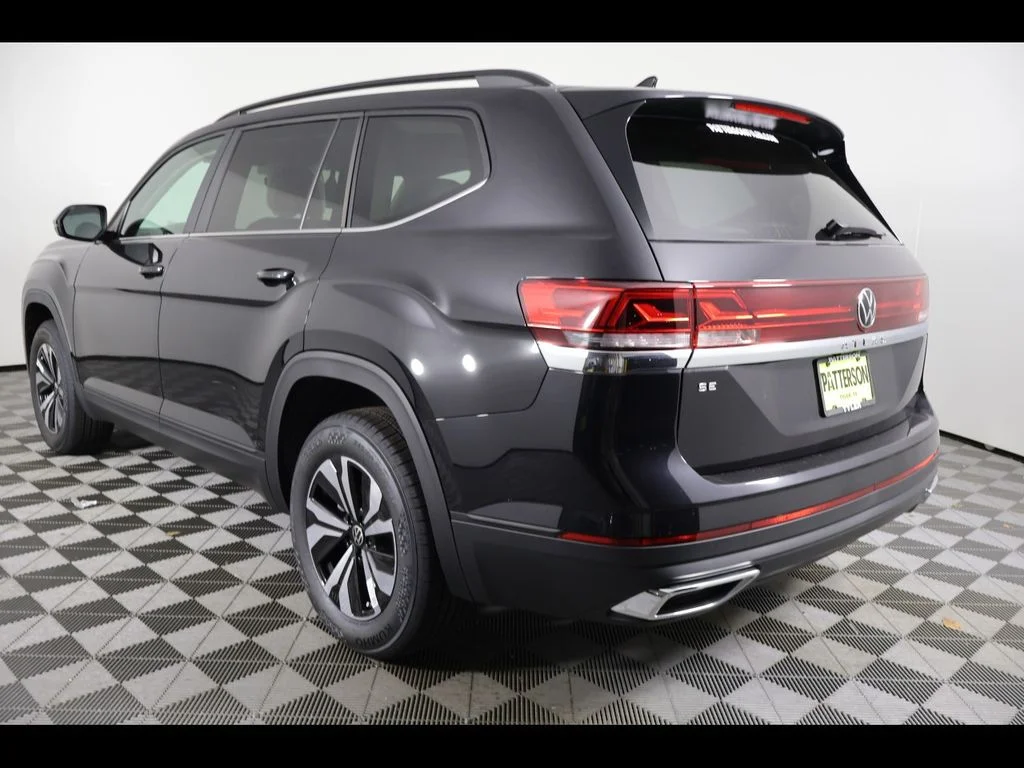 New 2026 Black Volkswagen 2.0T SE image 4