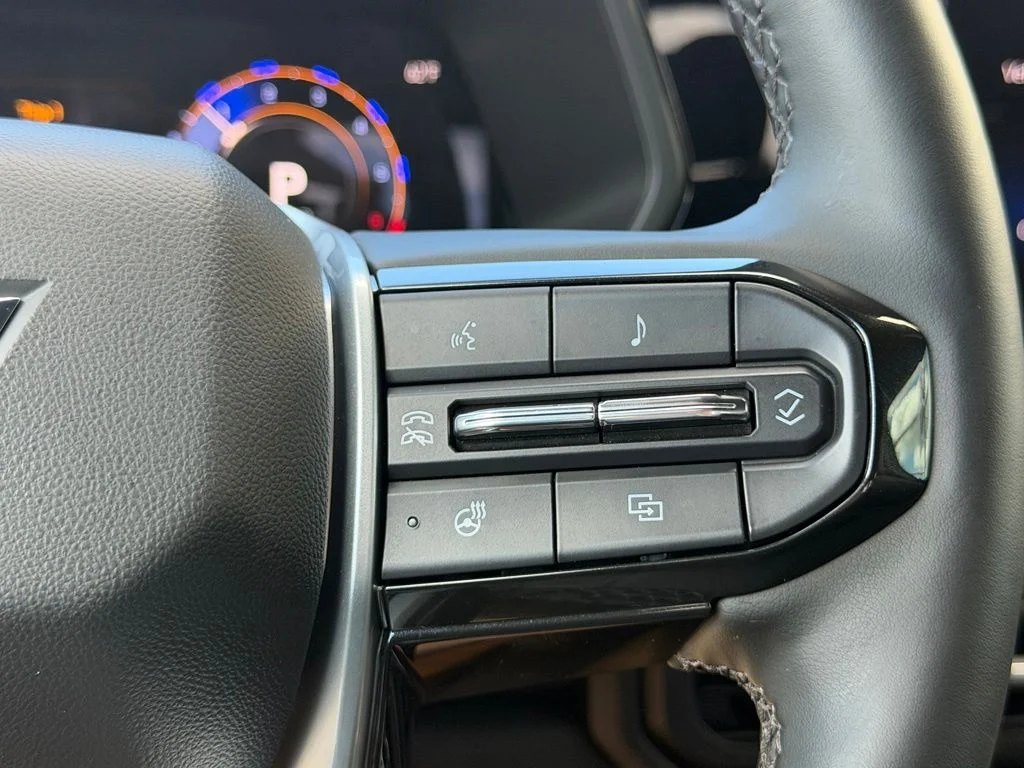 Used 2025 Blue Chevrolet Trail Boss image 20