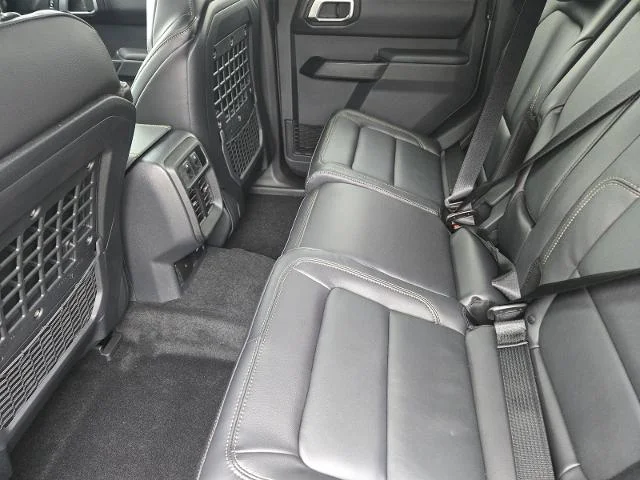 New 2025 Carbonized Gray Metallic Ford Badlands® image 38