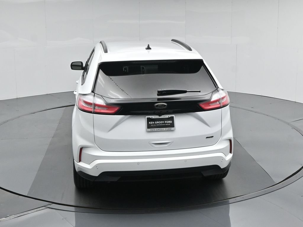 Certified Used 2022 White Ford SE image 42