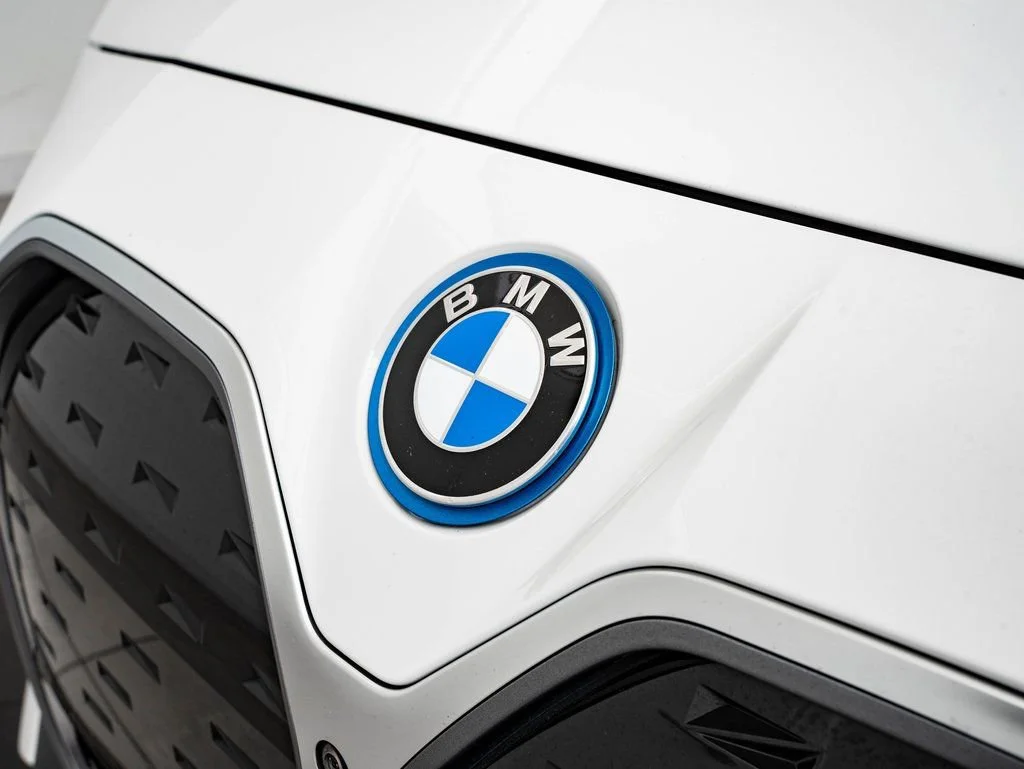 Used 2023 Alpine White BMW eDrive40 image 3
