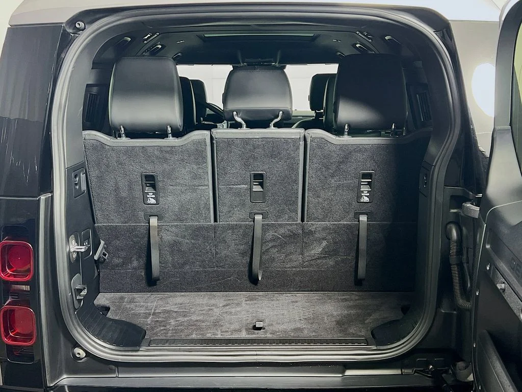 2024 Land Rover Defender X-Dynamic SE - Photo 27