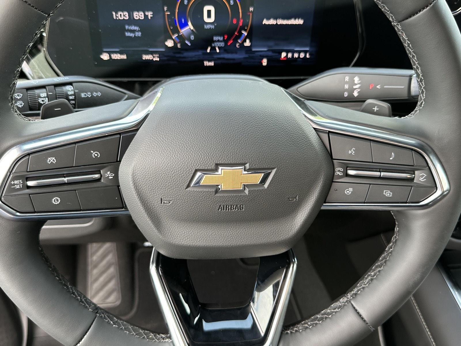 New 2026 Polar White Tricoat Chevrolet Premier image 31