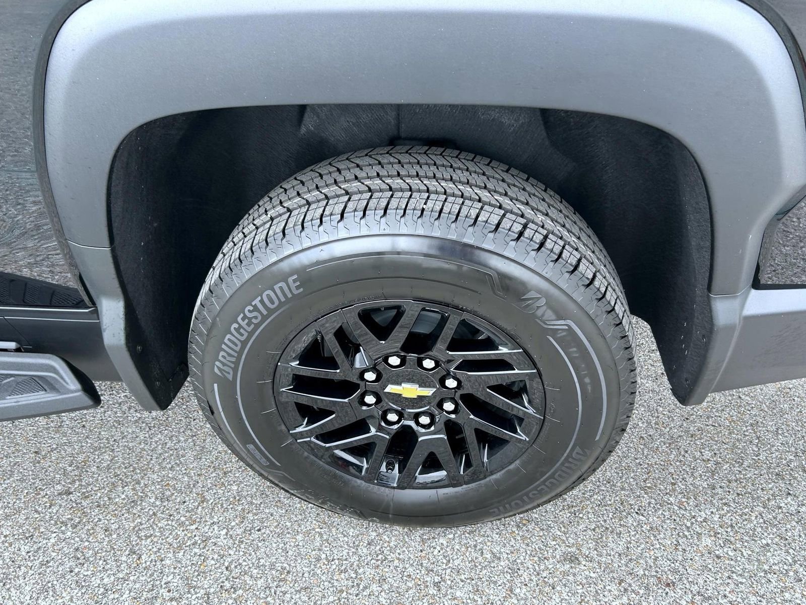 2026 Chevrolet Silverado EV LT - Photo 22