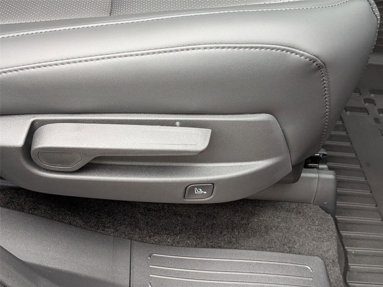 2026 Hyundai Santa Fe SEL - Photo 33