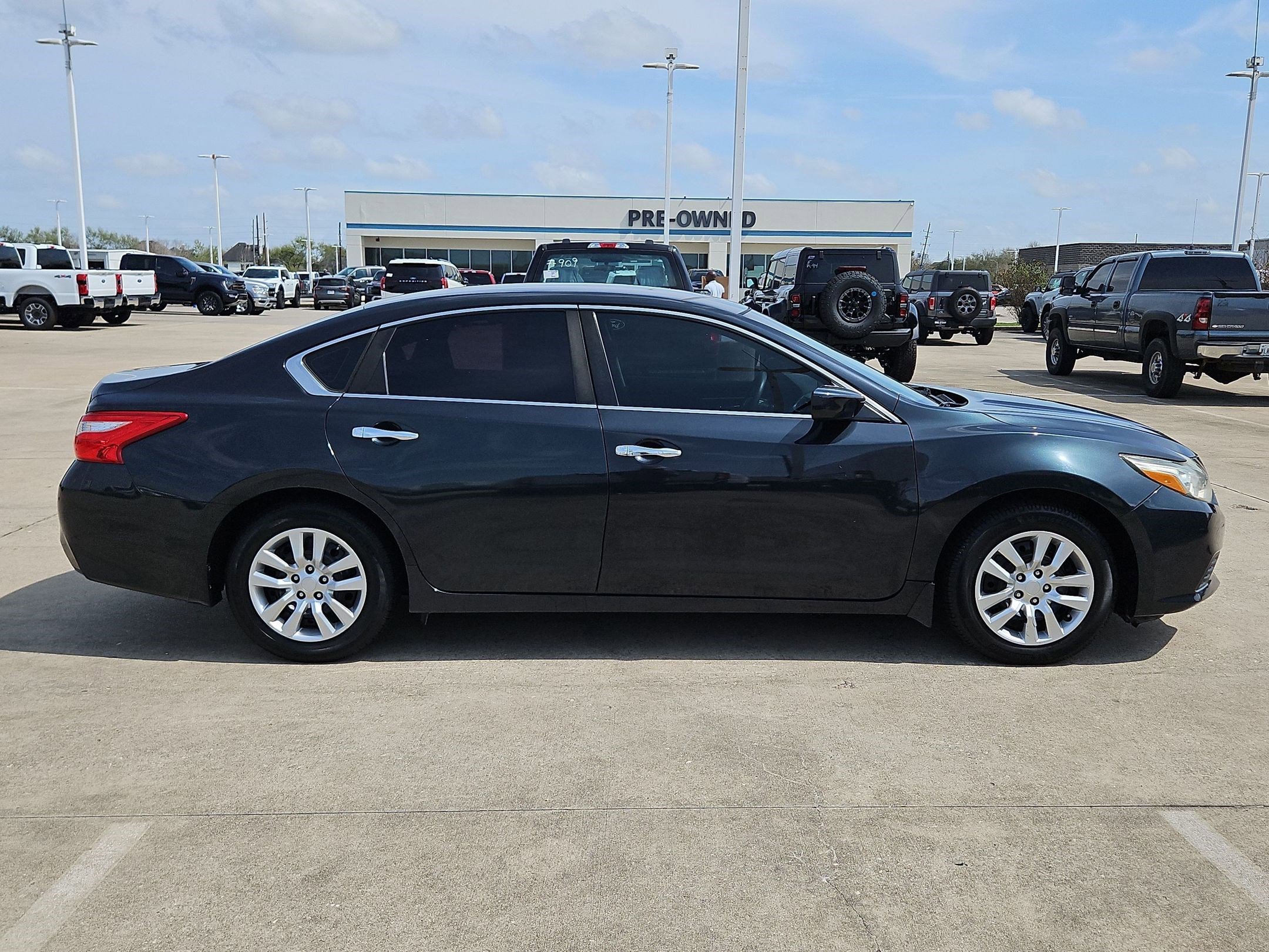 Used 2016 Nissan Altima S with VIN 1N4AL3AP1GN341662 for sale in Manvel, TX