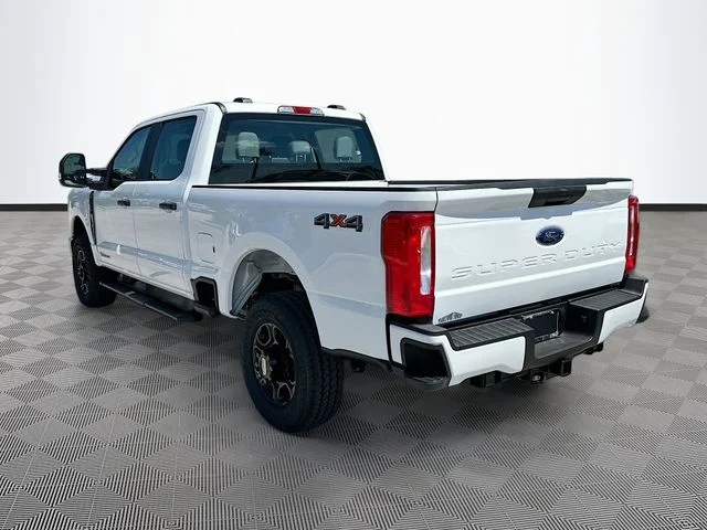 New 2026 Oxford White Ford XL image 4