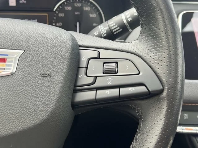 Used 2019 CRYSTAL WHITE TRICOAT Cadillac AWD Sport image 25