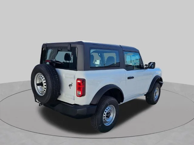 New 2026 Oxford White Ford Base image 5