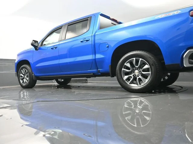 Used 2025 Blue Chevrolet LT image 43