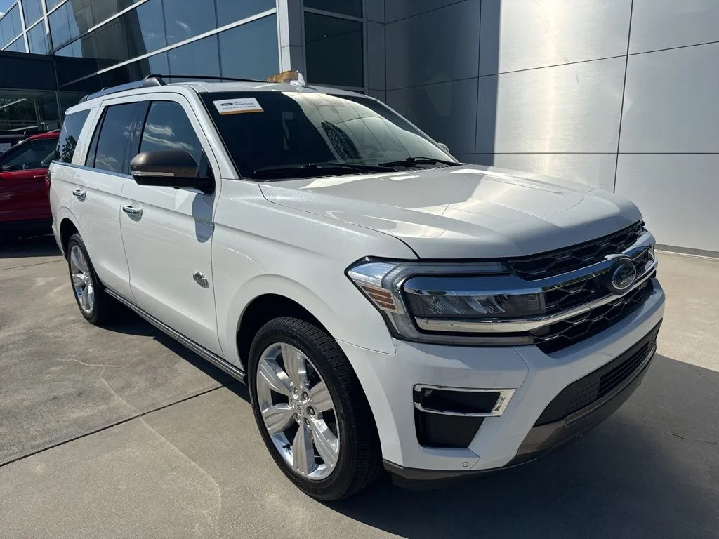 2024 Ford Expedition King Ranch's photo