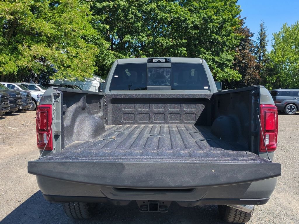 New 2026 Ceramic Gray Clear-Coat Exterior Paint RAM Laramie image 10