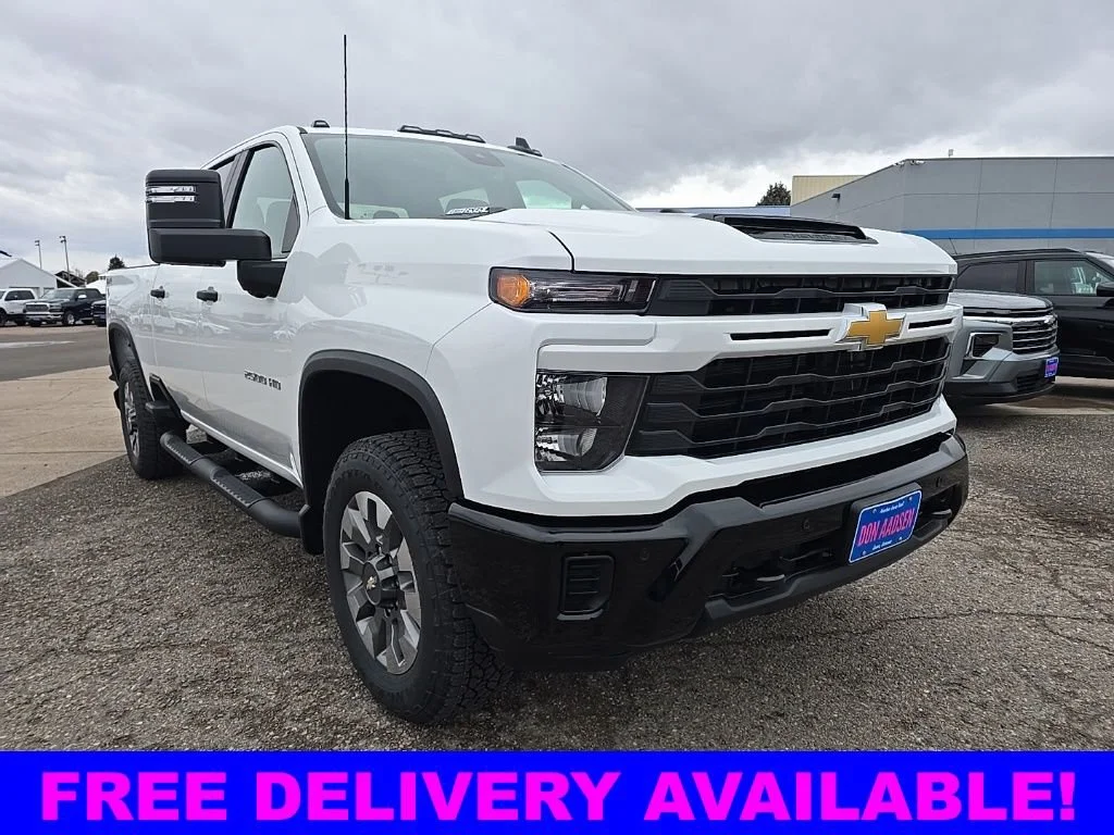 2026 Chevrolet Silverado HD Custom 4WD Crew Cab Standard Box's photo