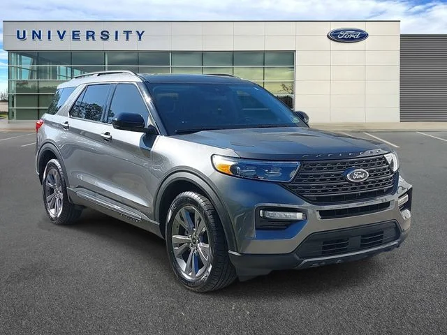Used 2022 Gray Ford XLT image 1